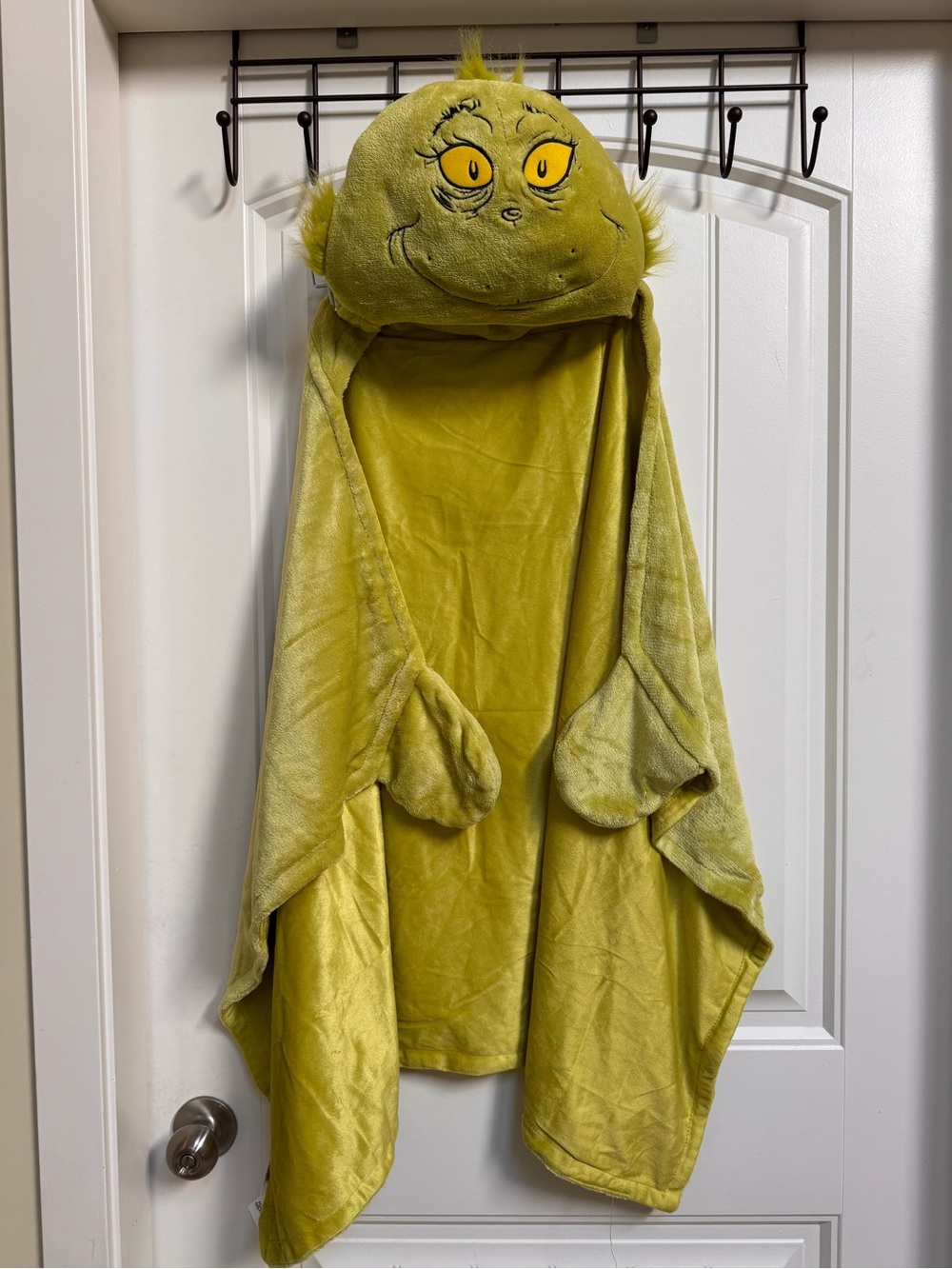 The Grinch Child’s Cape Hooded Halloween Costume. O/S